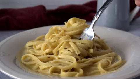 The Simplest Vegan Alfredo Sauce Recipe