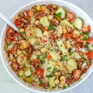 greek quinoa salad 03