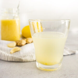 benefits of garlic lemon ginger apple cider vinegar and honey combination